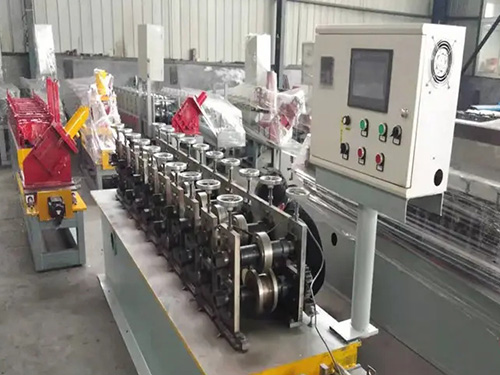 江苏轻钢龙骨机