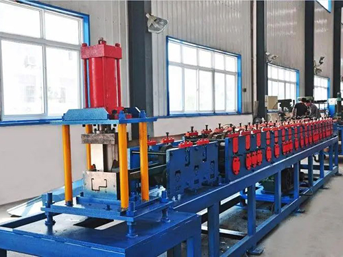 江苏阴角门框机