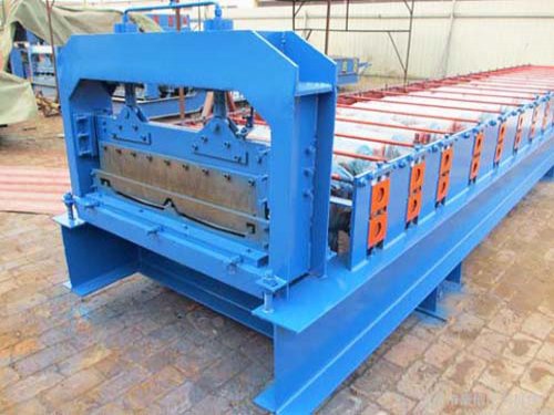 江苏675型角驰压瓦机